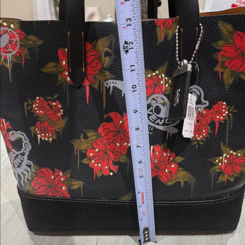 Coach Baseman Gotham Poison Lily Revenge Black and Red Floral Tote- With Dustbag - Picture 15 of 16